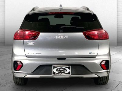 2022 Kia Niro — rear three-quarter view