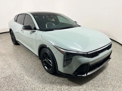 2025 Kia K4 — interior view