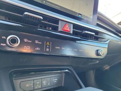 2026 Kia K5 — photo 18 view