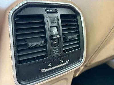 2023 Porsche Macan — photo 20 view