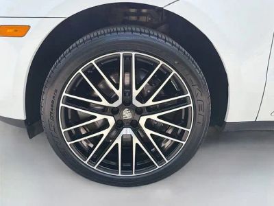 2023 Porsche Macan — photo 40 view