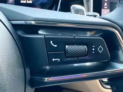 2023 Porsche Macan — photo 36 view