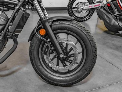 2026 Honda Rebel 300 E-Clutch - Photo 11