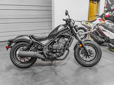 2026 Honda Rebel 300 E-Clutch - Photo 3