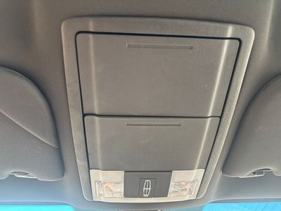 2014 Lincoln MKS — photo 14 view