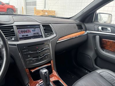 2014 Lincoln MKS — photo 13 view