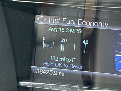2014 Lincoln MKS — photo 21 view