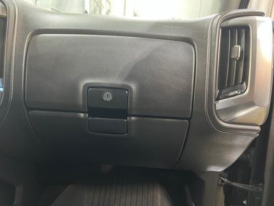 2017 Chevrolet Silverado 3500HD - Photo 12