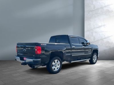 2017 Chevrolet Silverado 3500HD - Photo 6