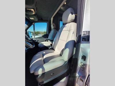 2021 Airstream Atlas - Photo 5