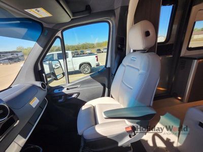 2021 Airstream Atlas - Photo 6