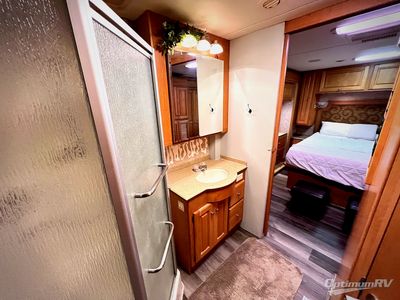 2006 Monaco RV Diplomat - Photo 32