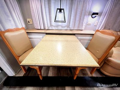2006 Monaco RV Diplomat - Photo 14