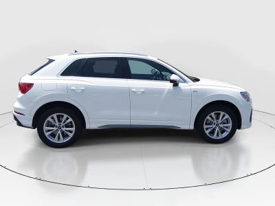 2024 Audi Q3 — photo 8 view