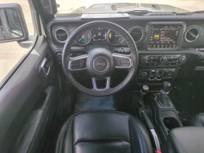 2023 Jeep Wrangler — photo 16 view