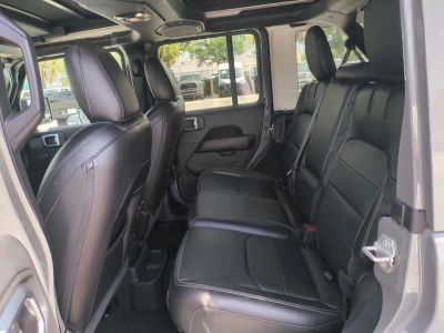 2023 Jeep Wrangler — photo 14 view