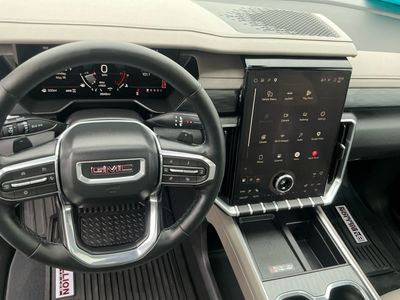 2026 GMC Acadia — photo 10 view