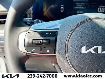 2026 Kia K5 — photo 34 view