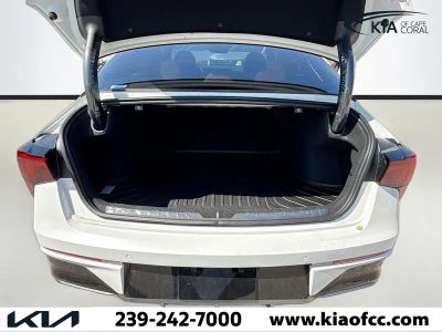2026 Kia K5 — photo 11 view