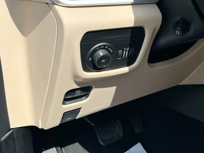 2026 Jeep Grand Cherokee L — photo 10 view