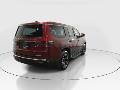 2024 Jeep Wagoneer - Photo 7