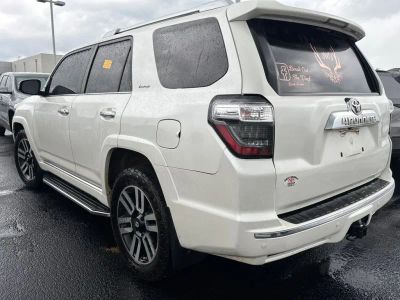 2018 Toyota 4Runner - Photo 2