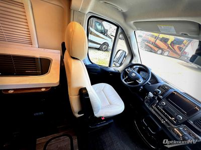 2023 Winnebago Travato - Photo 6