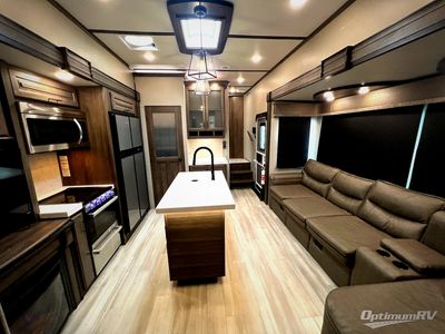 2022 Grand Design Solitude S-Class - Photo 4