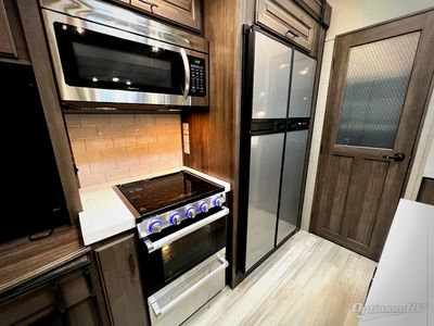 2022 Grand Design Solitude S-Class - Photo 21