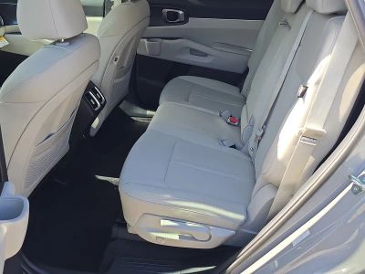 2026 Kia Sorento — photo 18 view