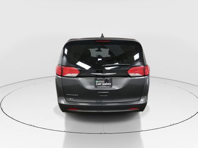 2022 Chrysler Voyager - Photo 6