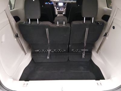 2022 Chrysler Voyager - Photo 11