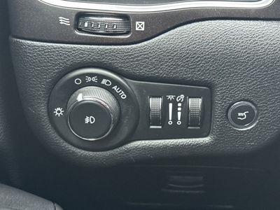 2020 Jeep Cherokee - Photo 29