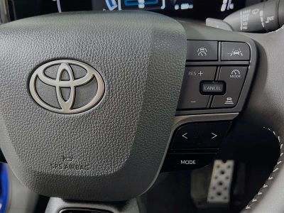 2026 Toyota Camry — photo 17 view