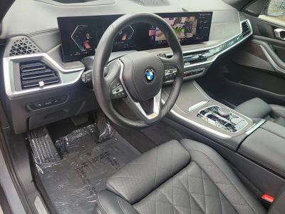 2025 BMW X5 — photo 21 view