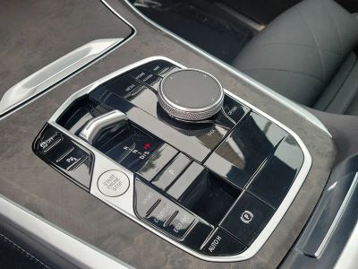 2025 BMW X5 — photo 35 view