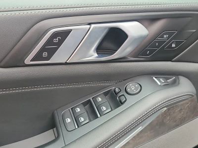 2025 BMW X5 — photo 20 view