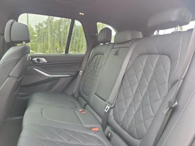 2025 BMW X5 — photo 11 view