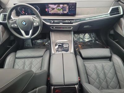 2025 BMW X5 — photo 14 view
