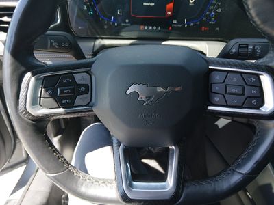 2024 Ford Mustang - Photo 13