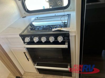 2025 Dutchmen RV Astoria - Photo 15