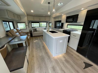 2026 Brinkley Model Z - Photo 7