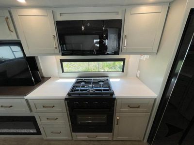 2026 Brinkley Model Z - Photo 32
