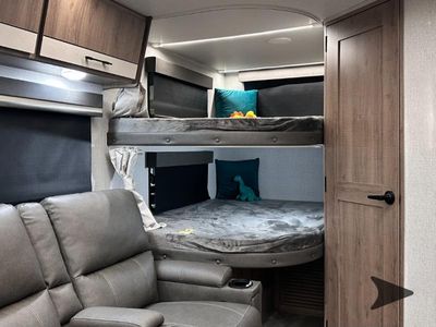 2026 Grand Design Imagine XLS — photo 15 view