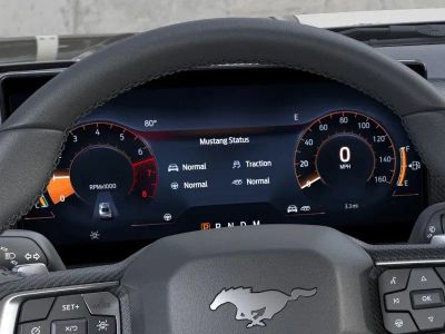 2026 Ford Mustang - Photo 13
