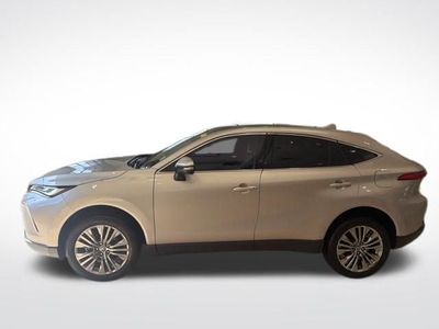 2024 Toyota Venza LE - Photo 3
