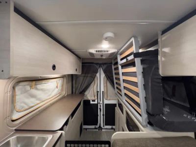 2027 Winnebago SOLIS POCKET — photo 8 view