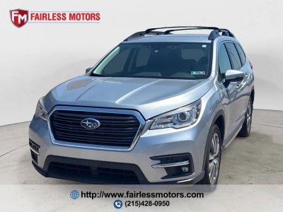 2022 Subaru Ascent Limited 7 Passenger AWD 4dr SUV in Silver — front three-quarter view