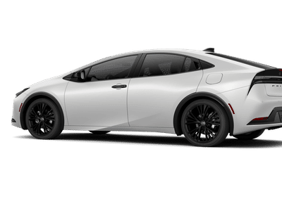 2026 Toyota Prius Plug-In Hybrid - Photo 5