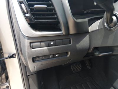 2024 Nissan Rogue - Photo 13